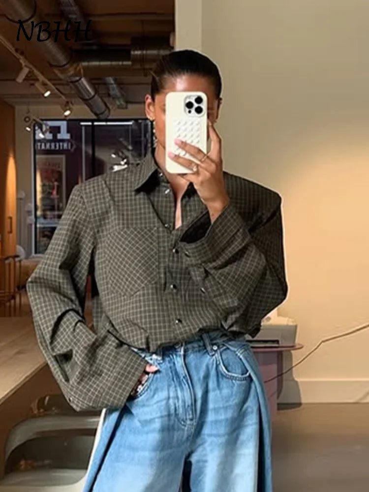 Fashion Green Plaid Women's Shirts Loose Lapel Long Sleeve Single Breasted Pockets Shirt Women 2026 Autumn Lady Commute Tops